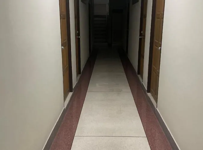 Apartment Viriyapon *