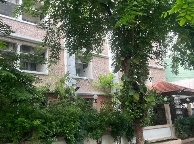 Apartment Viriyapon *
